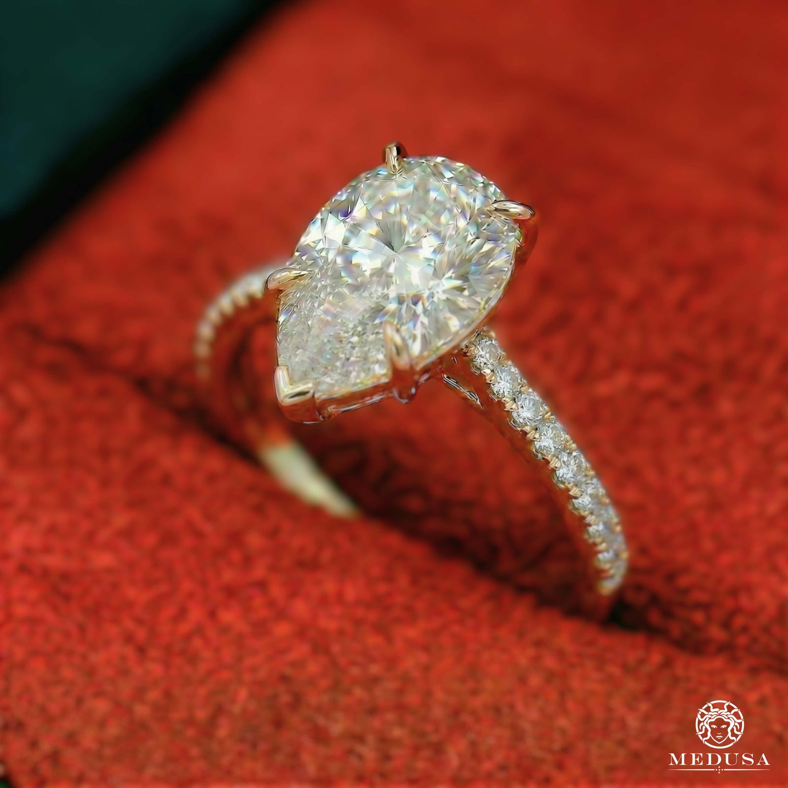 Bague à Diamants en Or 14K | Bague Fiançaille Solitaire LAB D4 - Pear Cut Or Jaune / 1.00CT / Semi-Eternité