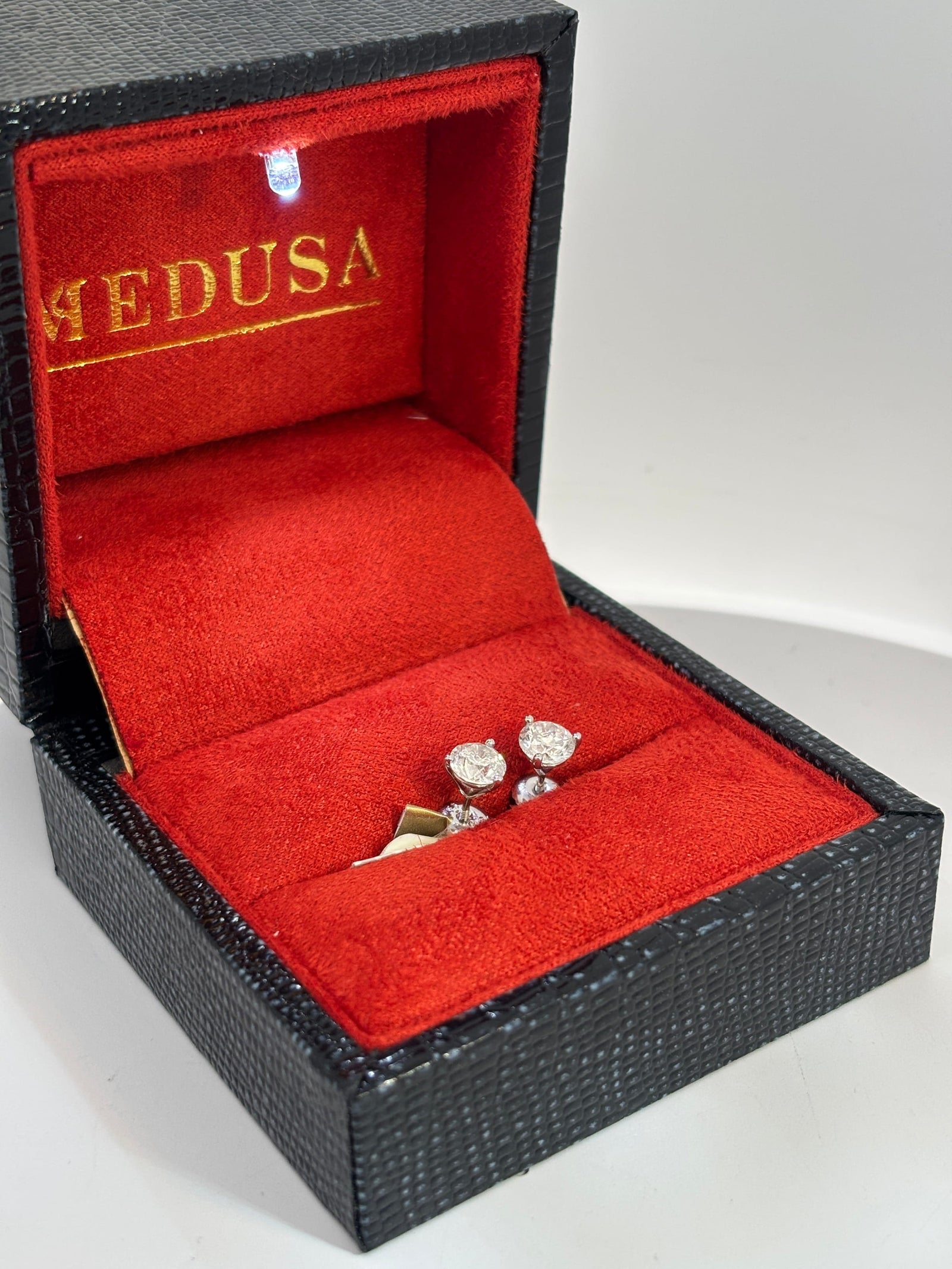 Studs diamant 1.30Ct